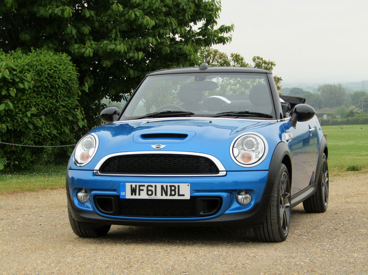 Mini Hatchback 2 0 Cooper S 3dr John Cooper Works Chili Pack